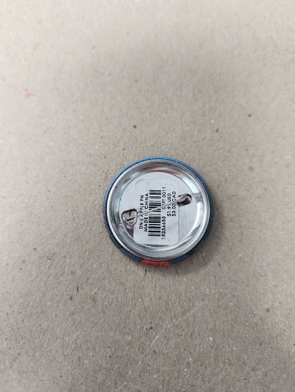 Death Note L Button - Picture 2 of 2